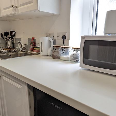 Serene 1 Bedroom Flat In Roath 卡迪夫 外观 照片