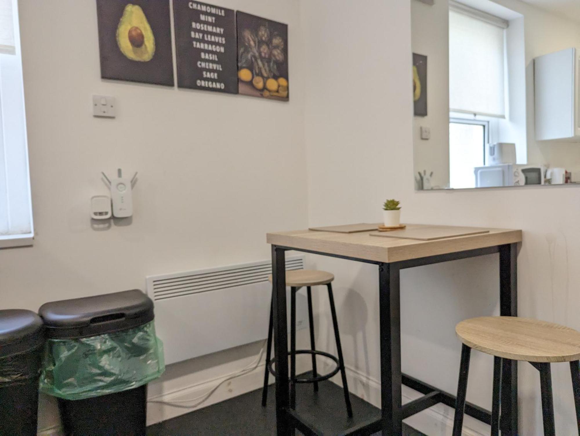Serene 1 Bedroom Flat In Roath 卡迪夫 外观 照片